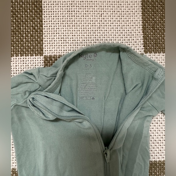 Kyte Baby zippered footie VGUC 0-3month - Picture 3 of 3